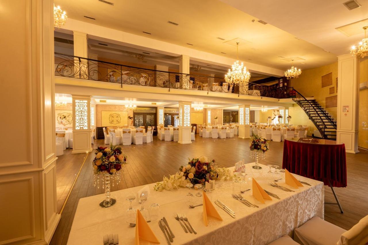 Hotel Coral Valea Lupului  Dış mekan fotoğraf