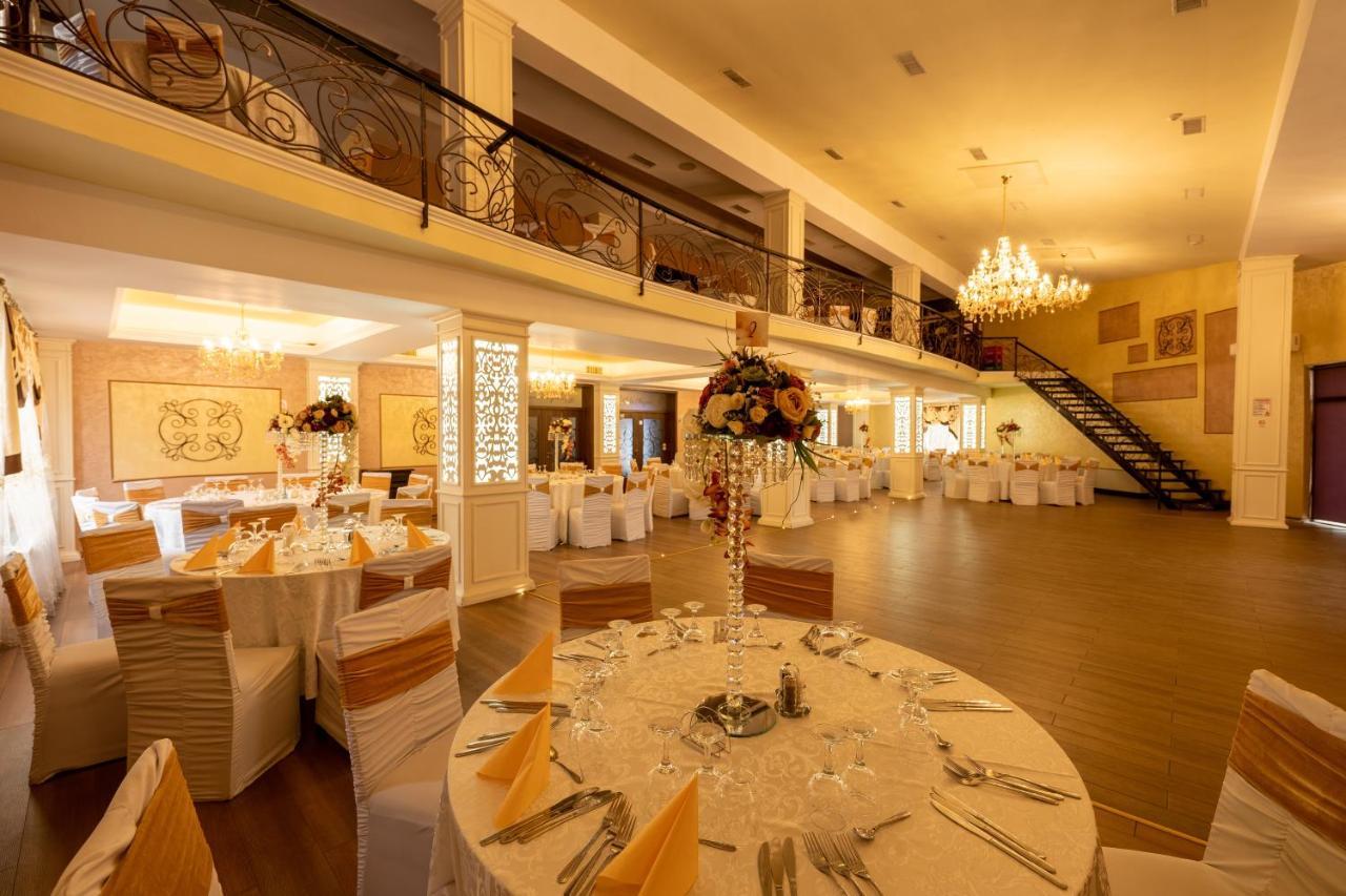 Hotel Coral Valea Lupului  Dış mekan fotoğraf